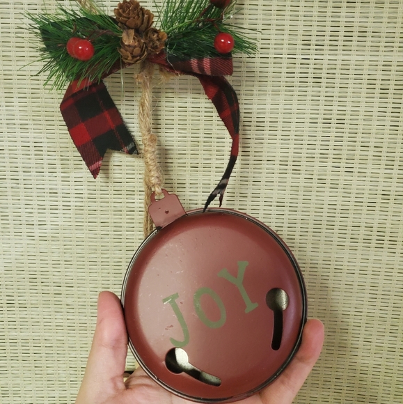 Rustic/Country Christmas Bell Decor - Picture 3 of 6